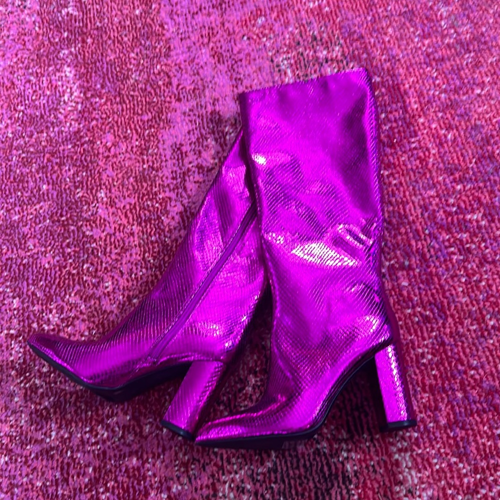 INC NWOT shiny metallic hot pink reptile textured heeled knee high boots